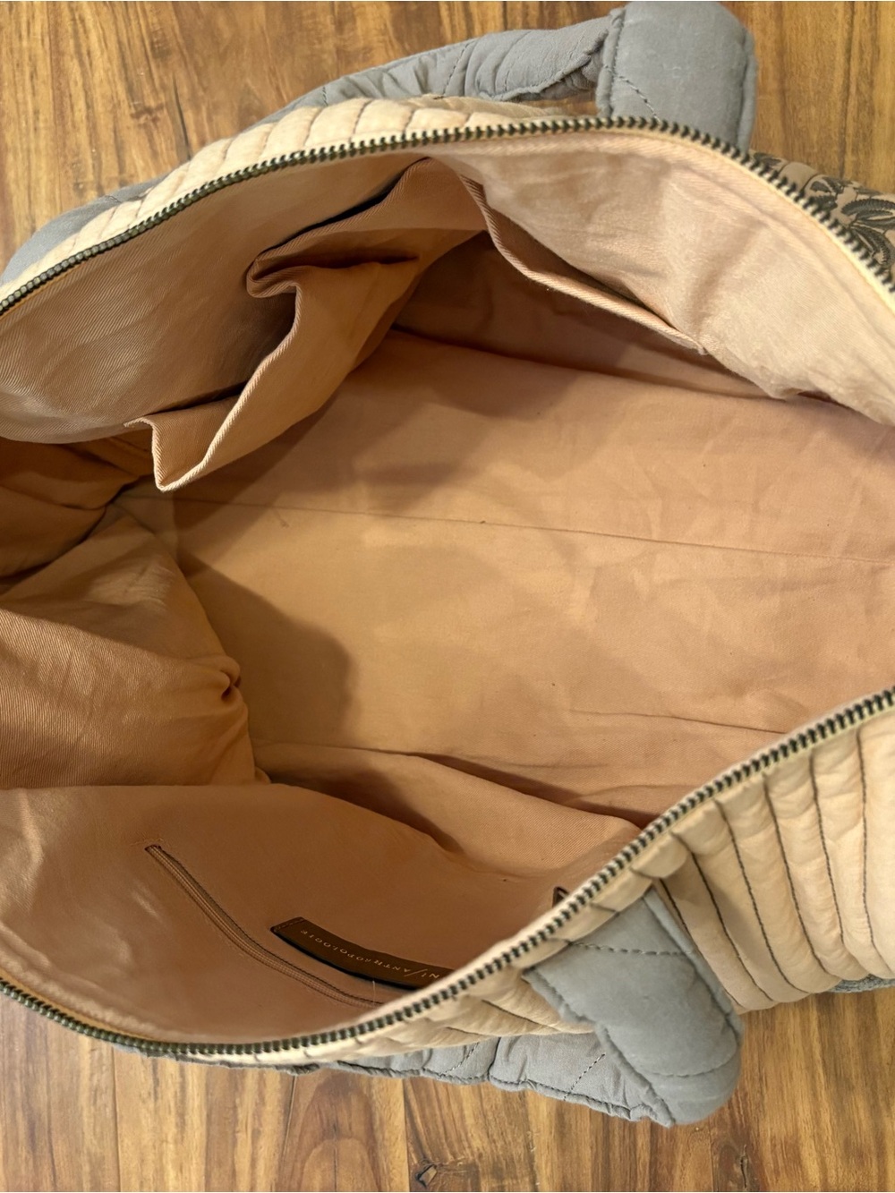 Llani X Anthropologie Embroidered Weekender Bag Rare + sold out! - Picture 4 of 4